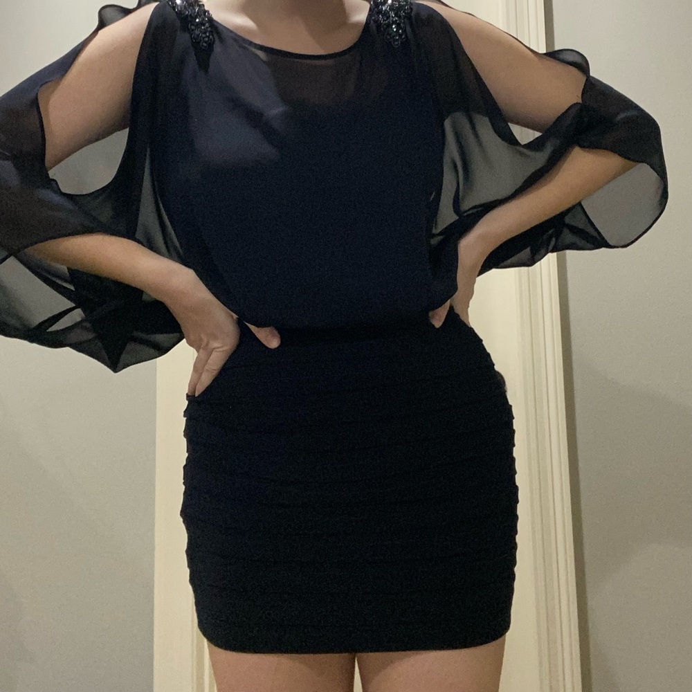 Womens size 4 navy blue cocktail dress